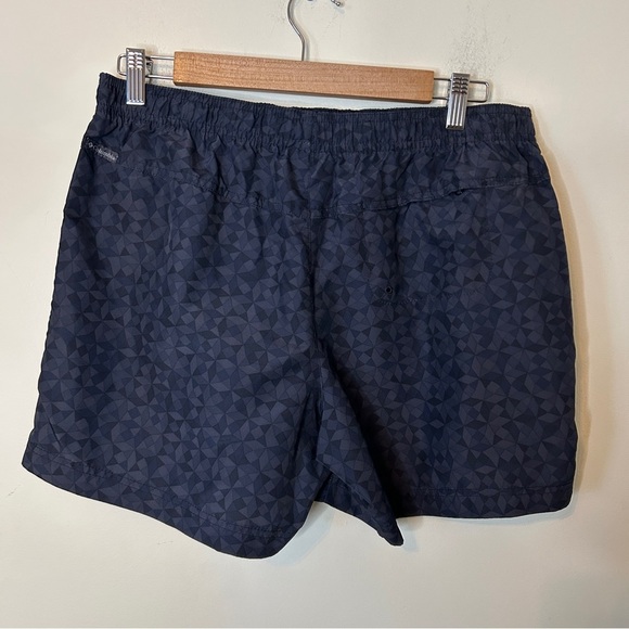 Columbia Hiking Shorts Grey Geometric Size M - Picture 4 of 9